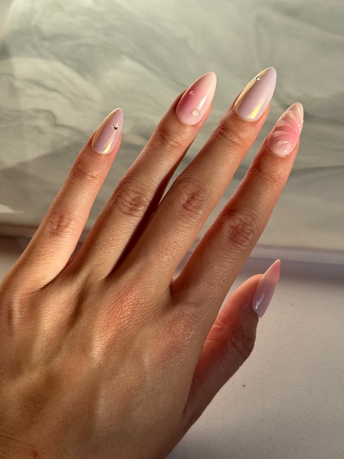 Pink Aura - handsy nails