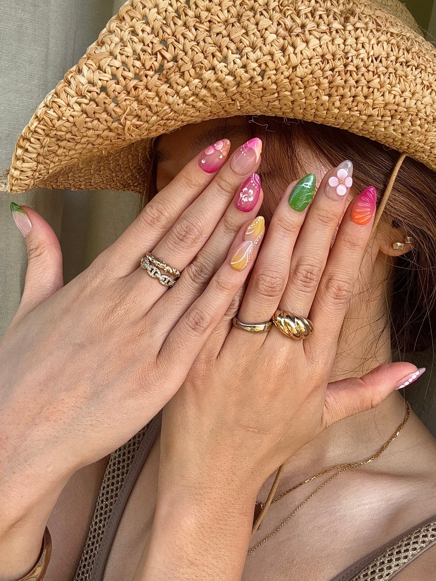 Island Girl - handsy nails