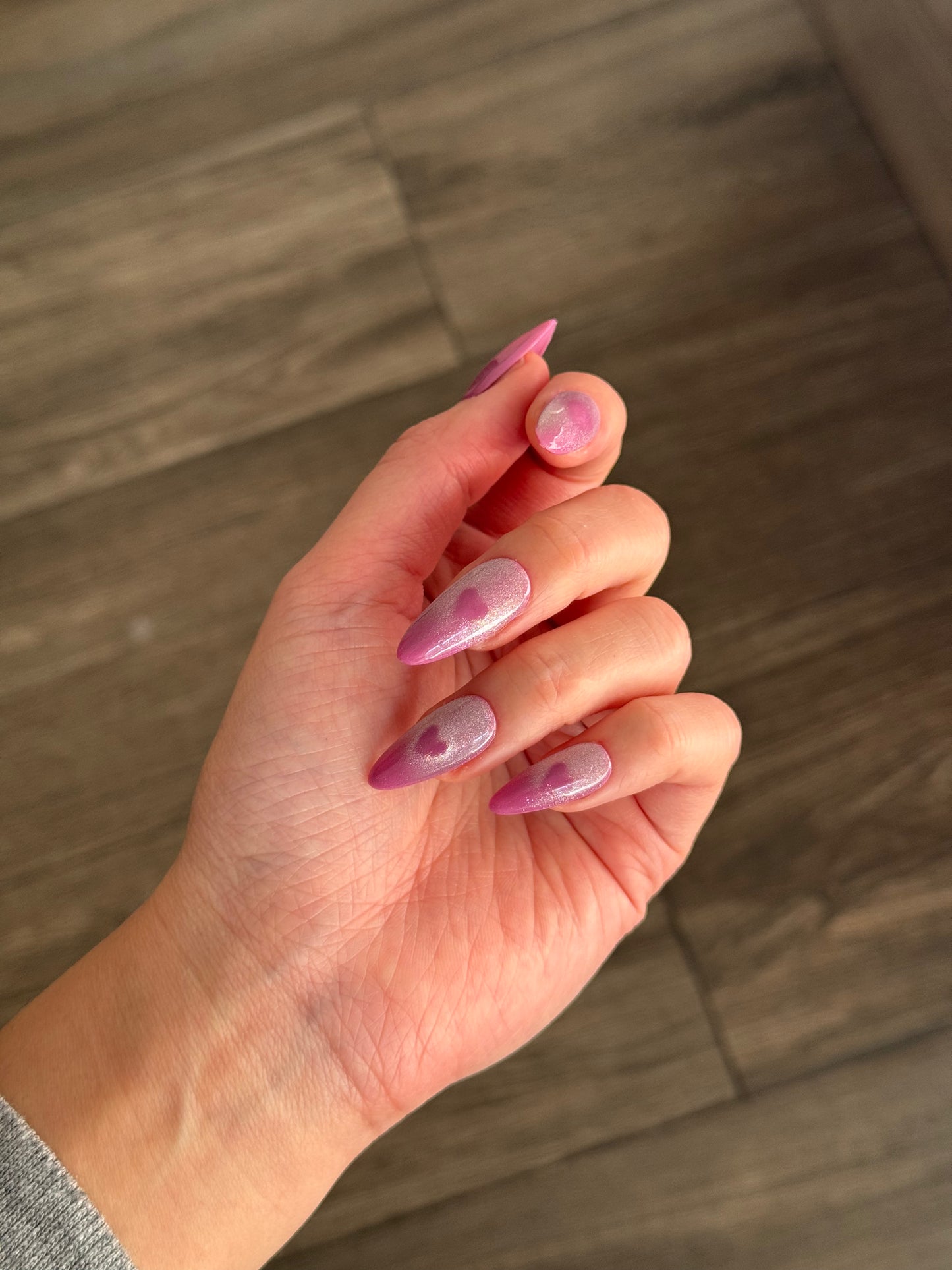 Pink Velvet - handsy nails