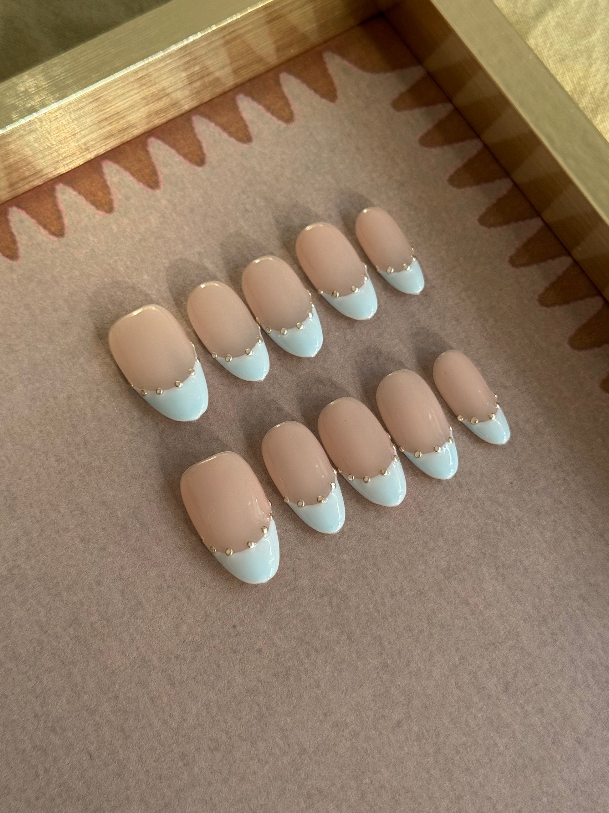 Ice Studs - handsy nails