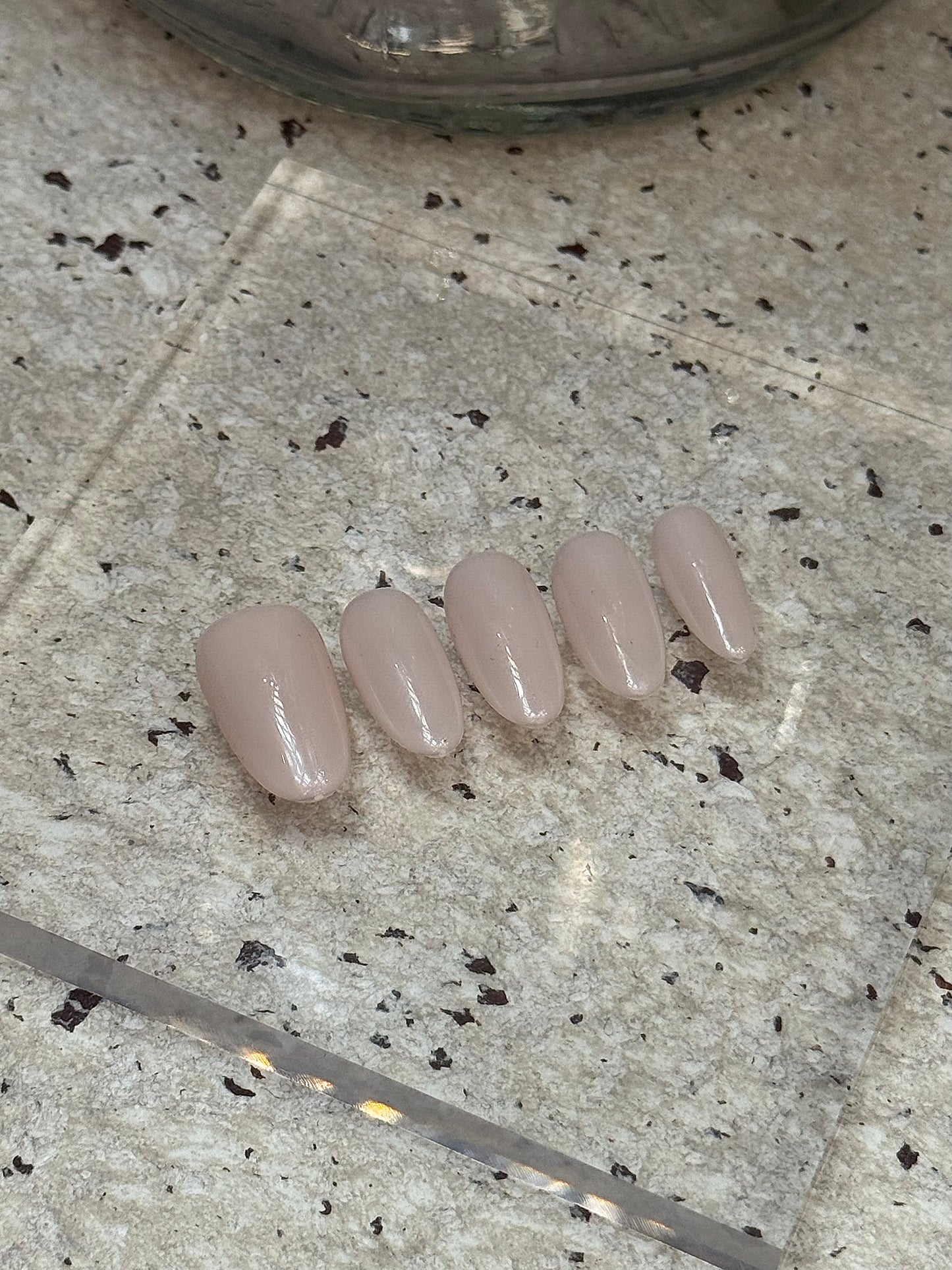 Nude - handsy nails