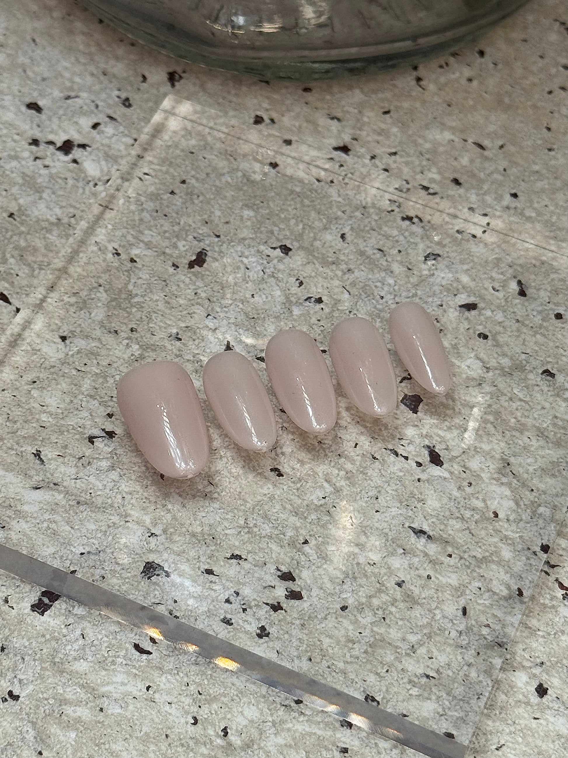 Nude - handsy nails