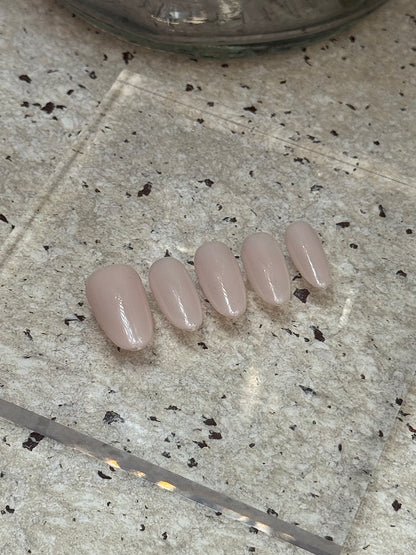 Nude - handsy nails