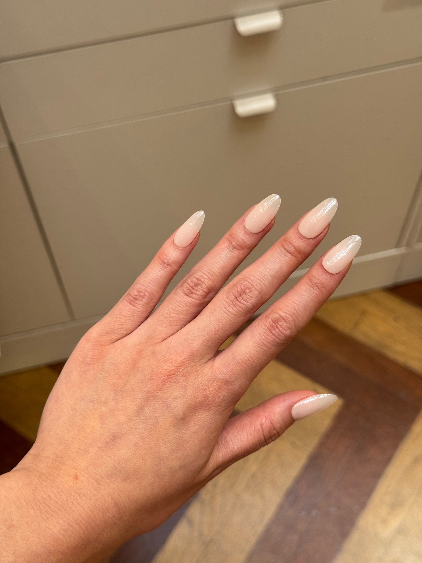 Nude - handsy nails