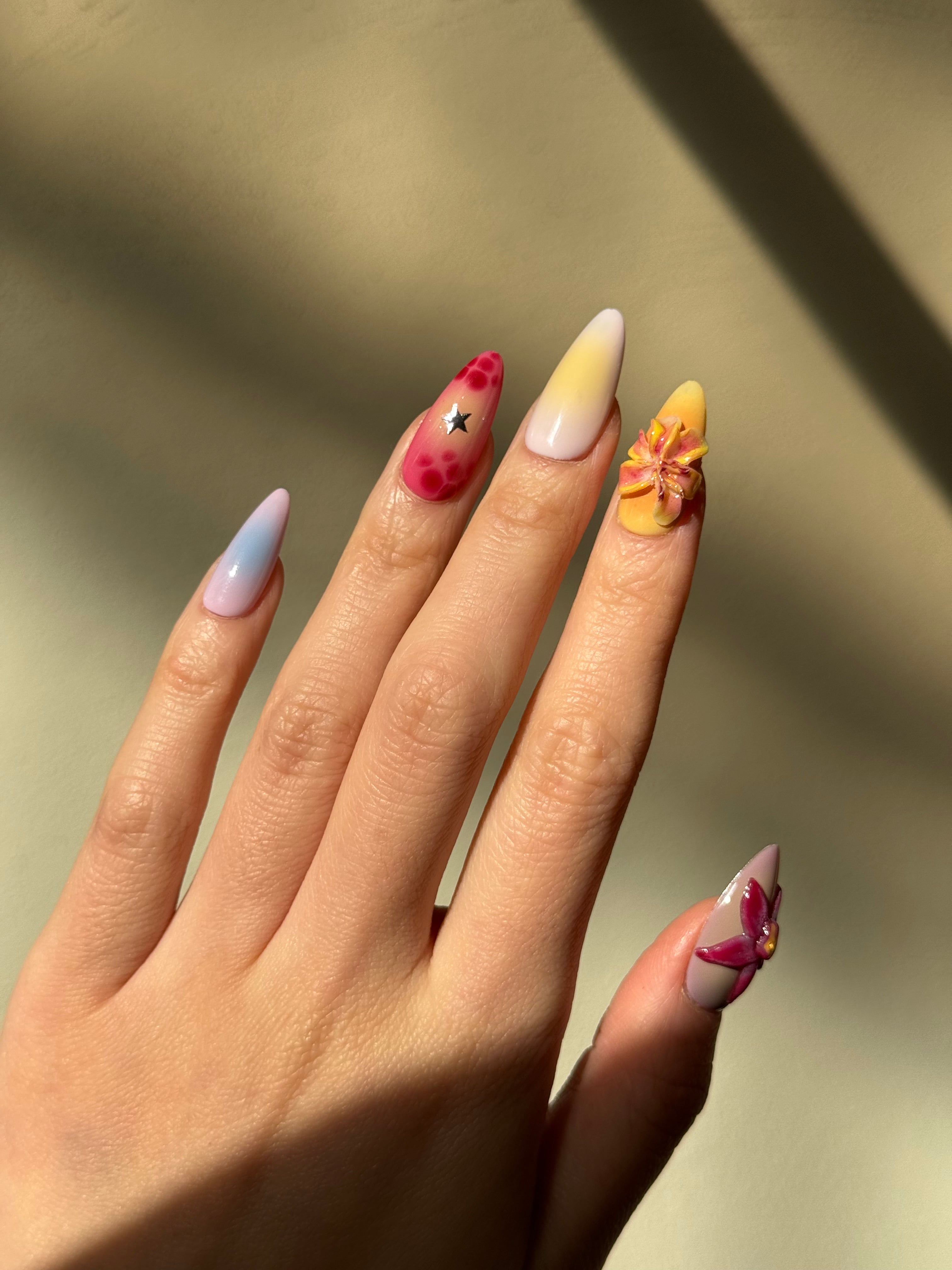 Mystic Bloom - handsy nails