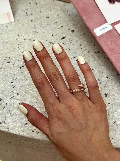 Yoghurt - handsy nails