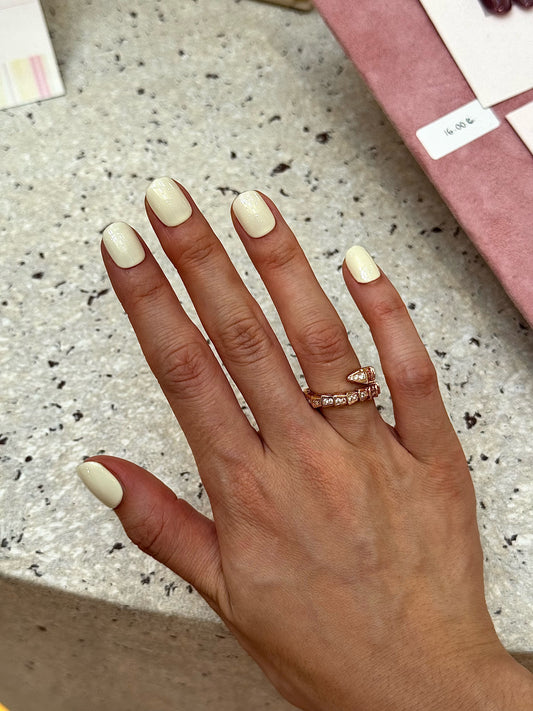 Yoghurt - handsy nails