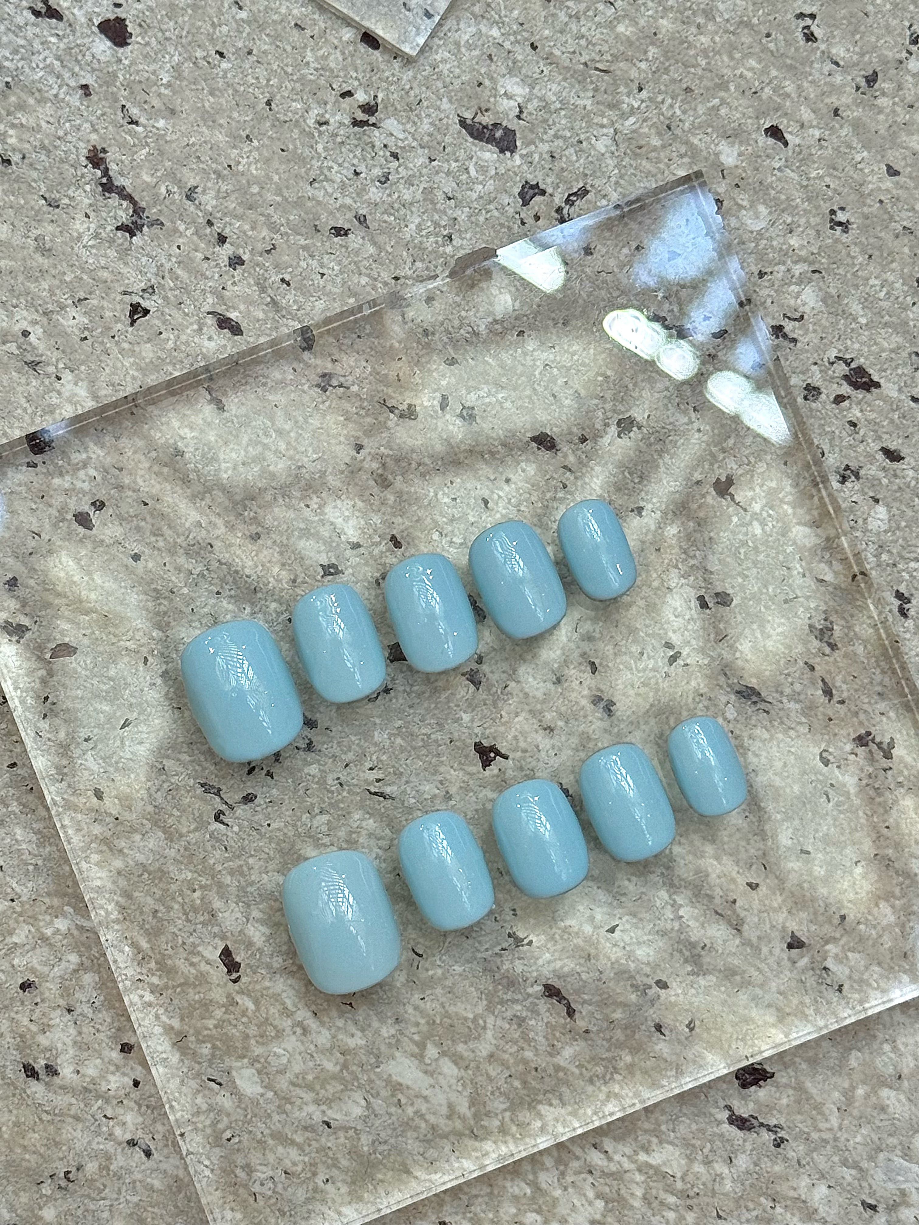 Cloud - handsy nails