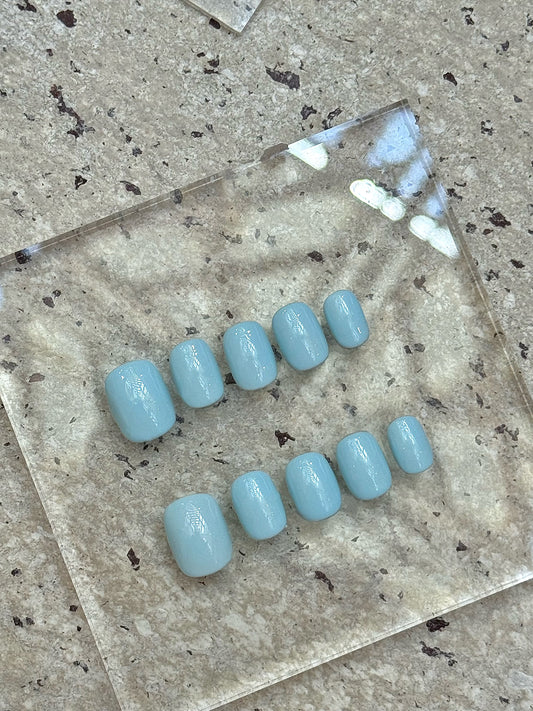 Cloud - handsy nails