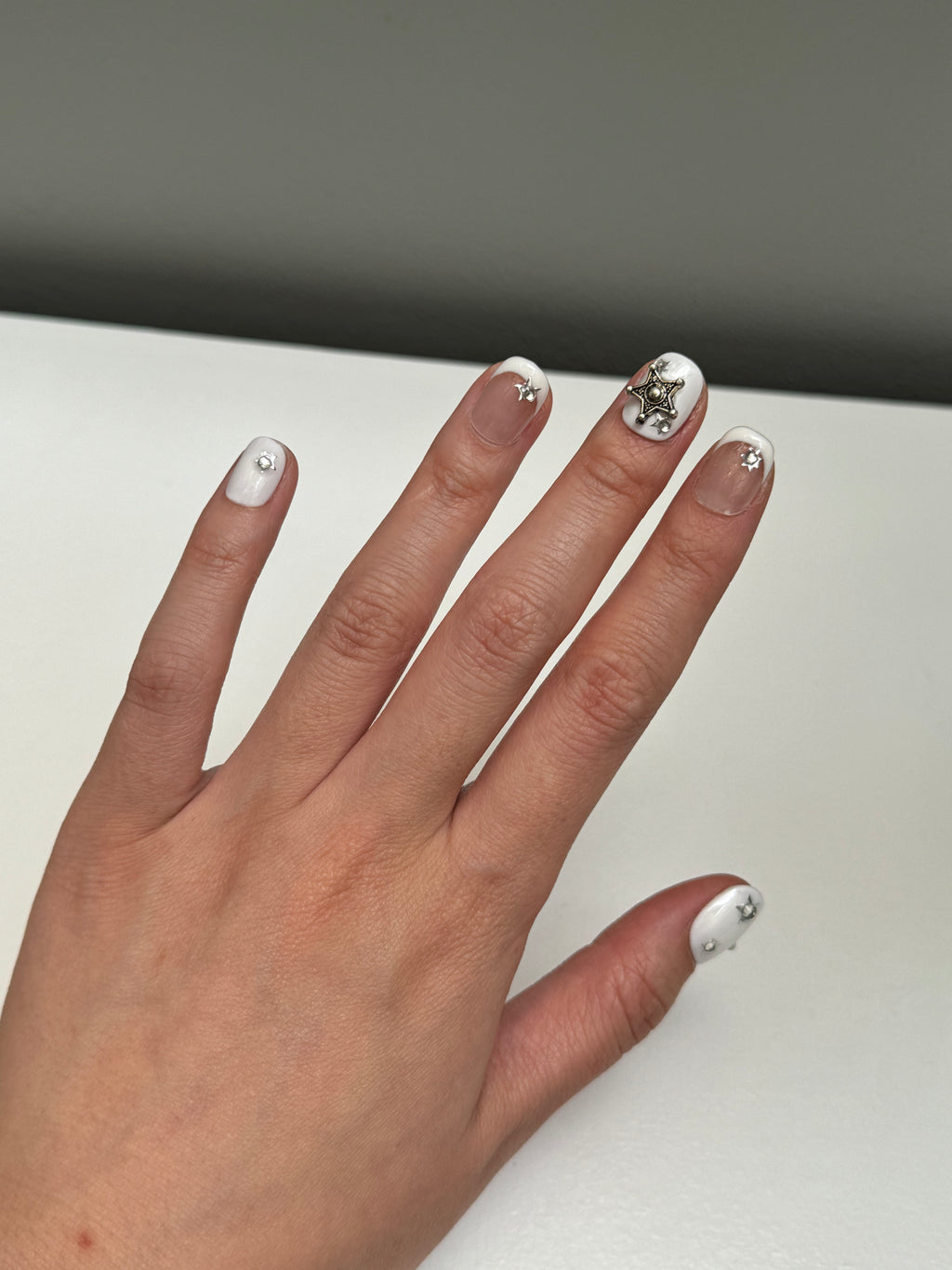 Cowboy Star - handsy nails