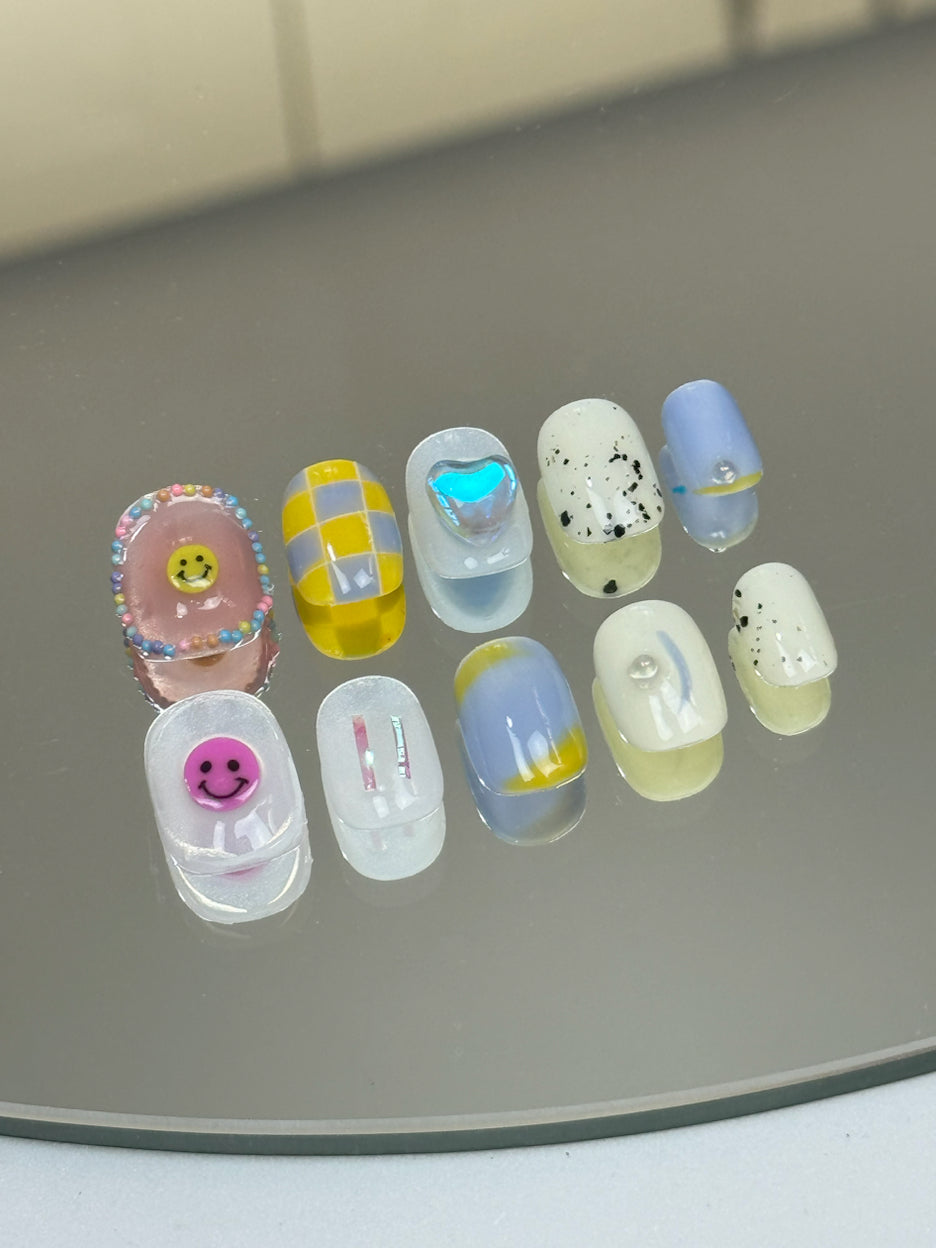 Smiley Pastel - handsy nails