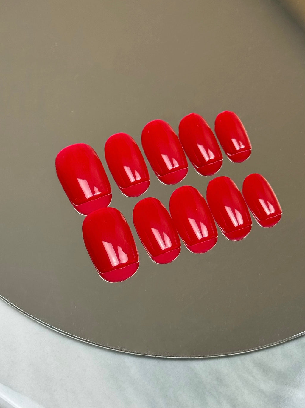Cherry Red - handsy nails