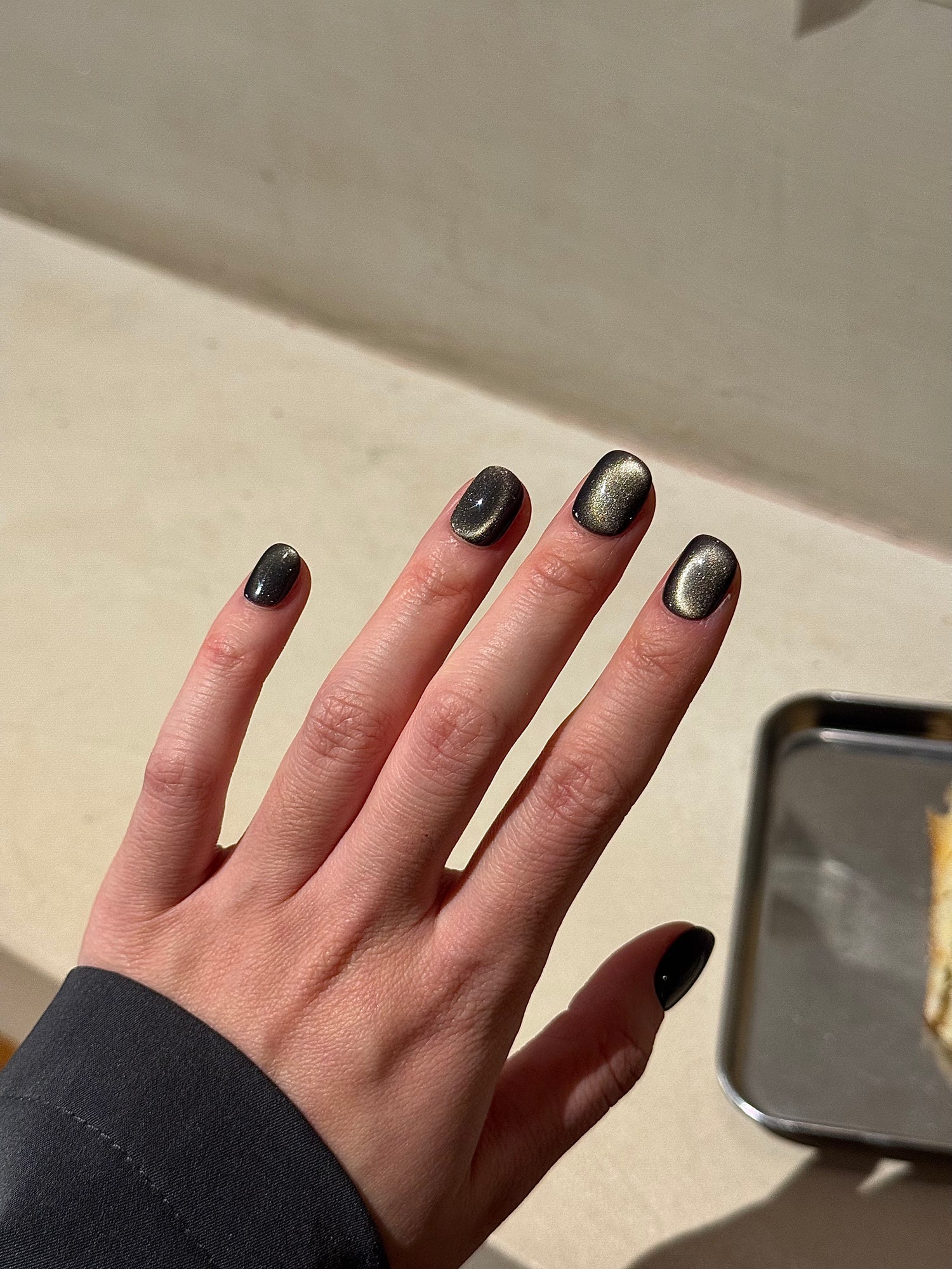 Shadow Short - handsy nails