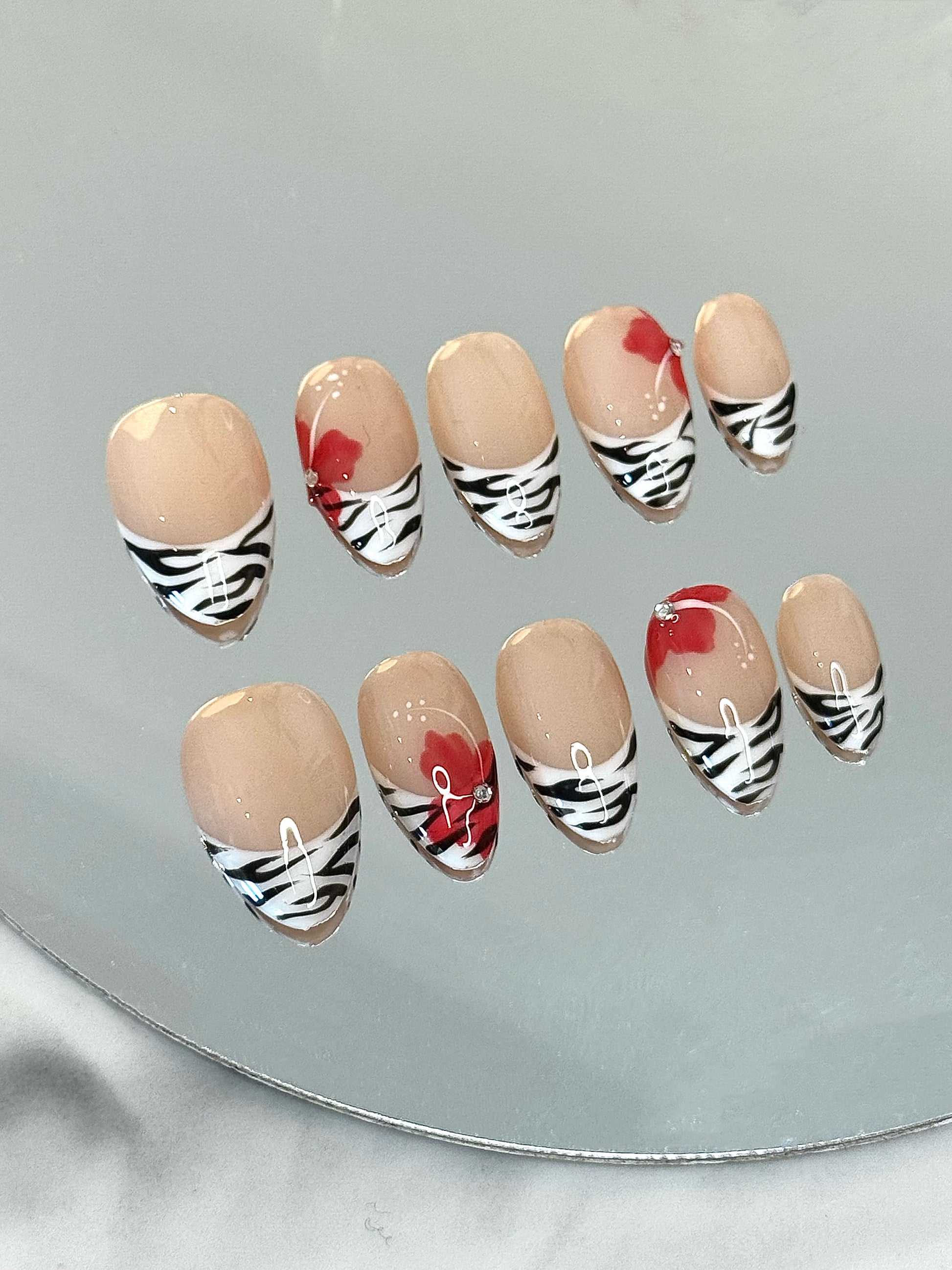 French Savannah - handsy nails