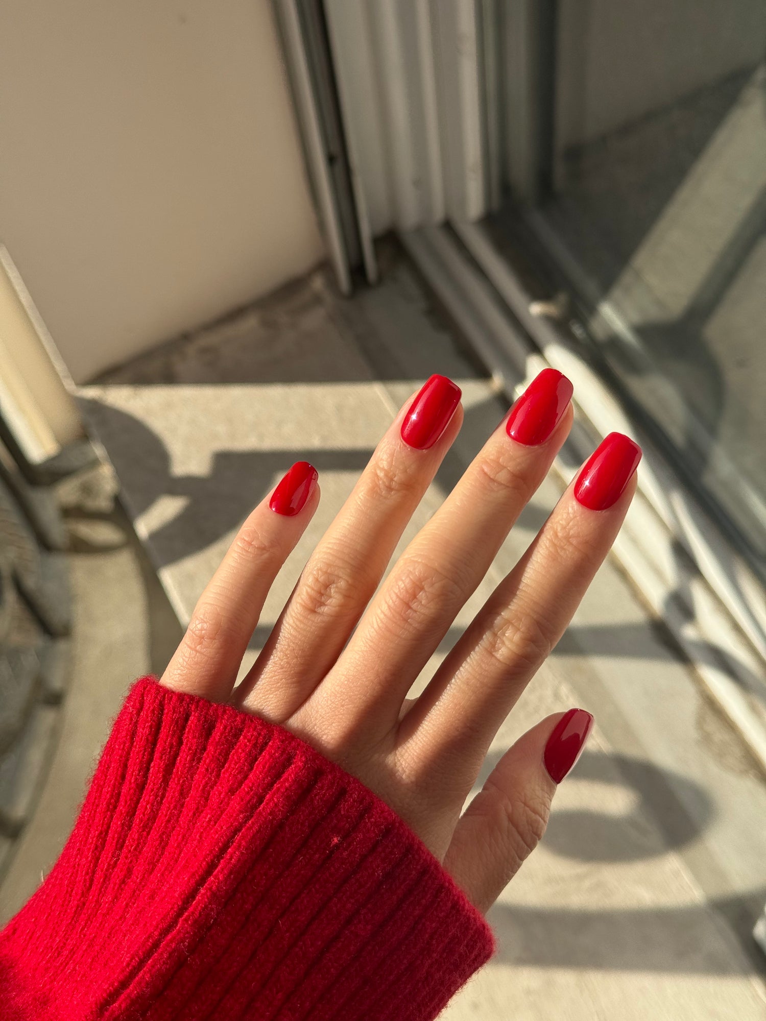 Cherry Red - handsy nails