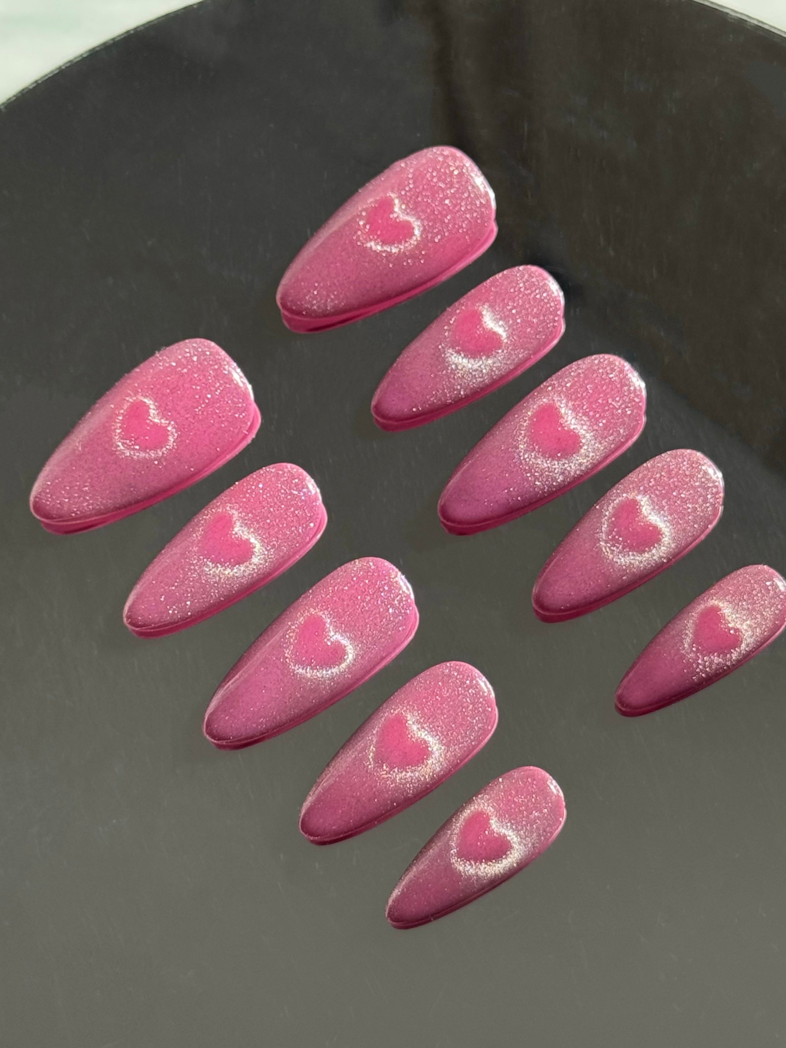Pink Velvet - handsy nails