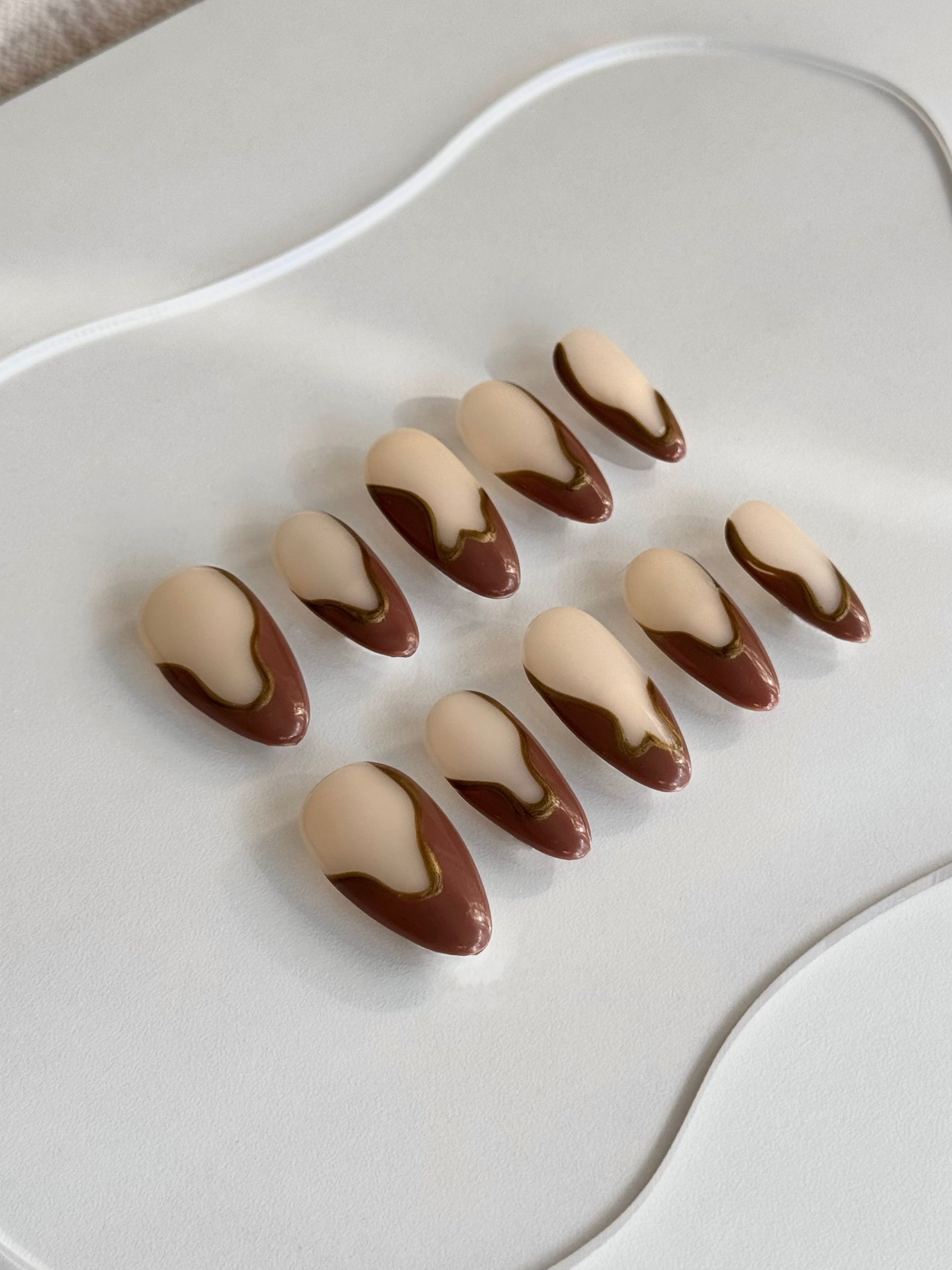 Chocolate Fudge - handsy nails